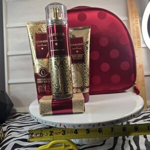 Bath & Body Works Luminous Body Wash Set - Red and Gold